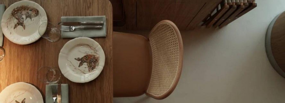 В новом обзоре рассказали о пространстве ресторана Sage близ деловых кварталов Москвы В новом обзоре рассказали о пространстве ресторана Sage близ деловых кварталов Москвы